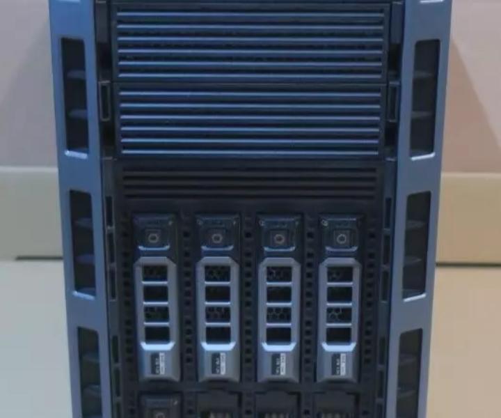 Quad-Core E3-1260LV5 8-Bay T330 32GB