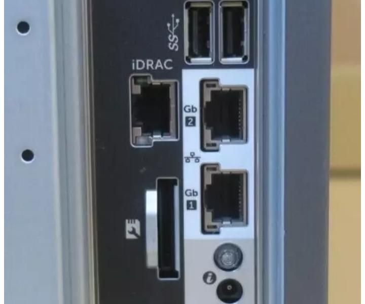 Quad-Core E3-1270V6 8-Bay T330 32GB