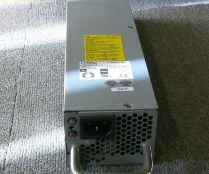 Fujitsu-Siemens PS-3601-1F RX300 600W A3C40051839