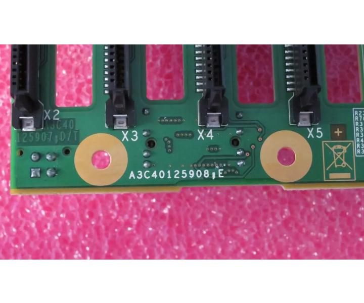 D2607-A21 8-Bay A3C40125908