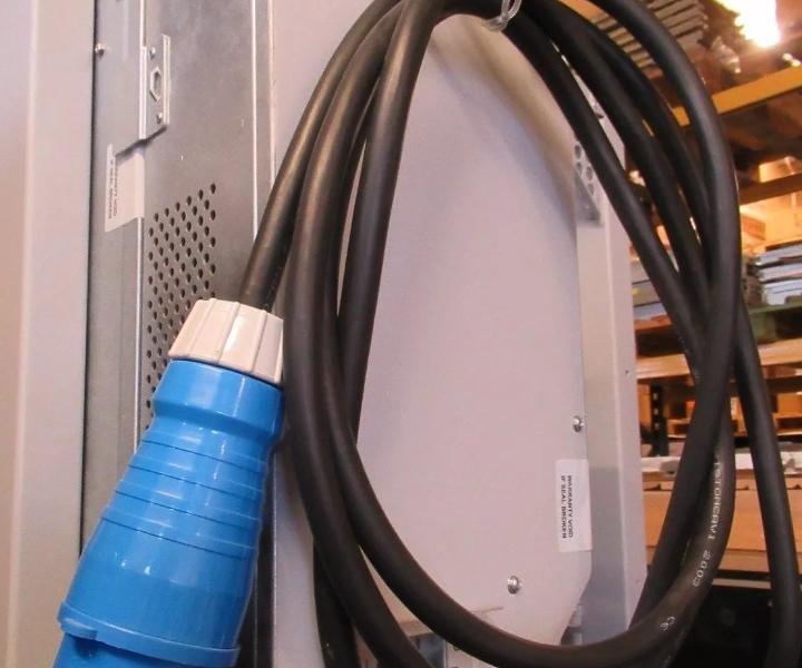 S26361-F3240-E100 950-000074 24Amp PM100111R