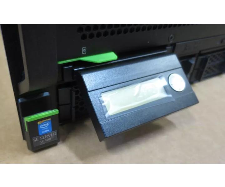 12-Core E7-8857v2 SU300 PS4770 64GB 1600W