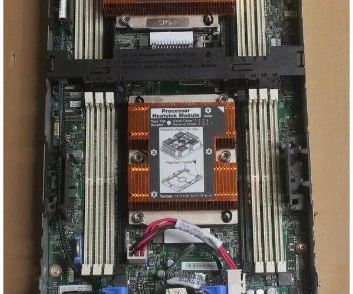 16-DIMM 4-Bay SD530