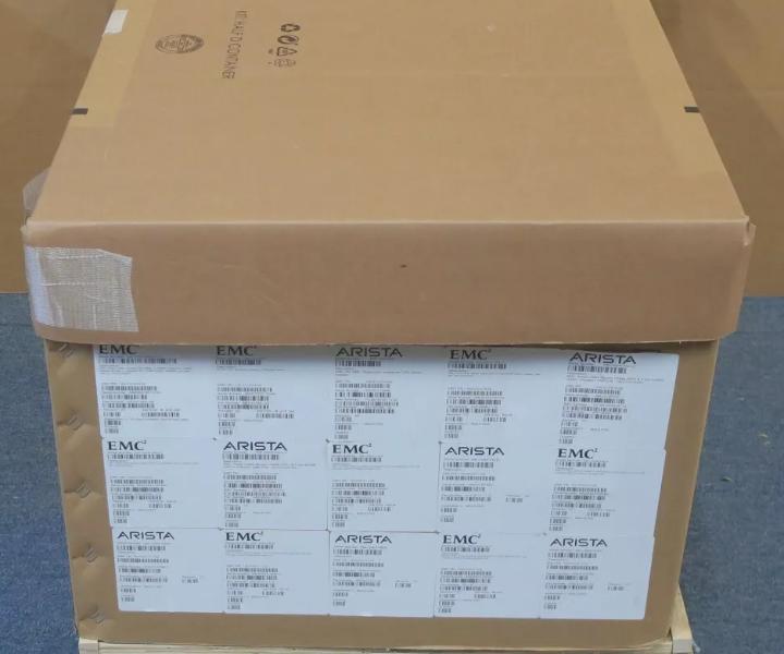 DCS-7304 4-Slot EM-7300X-64S-LC EM-7300-SUP