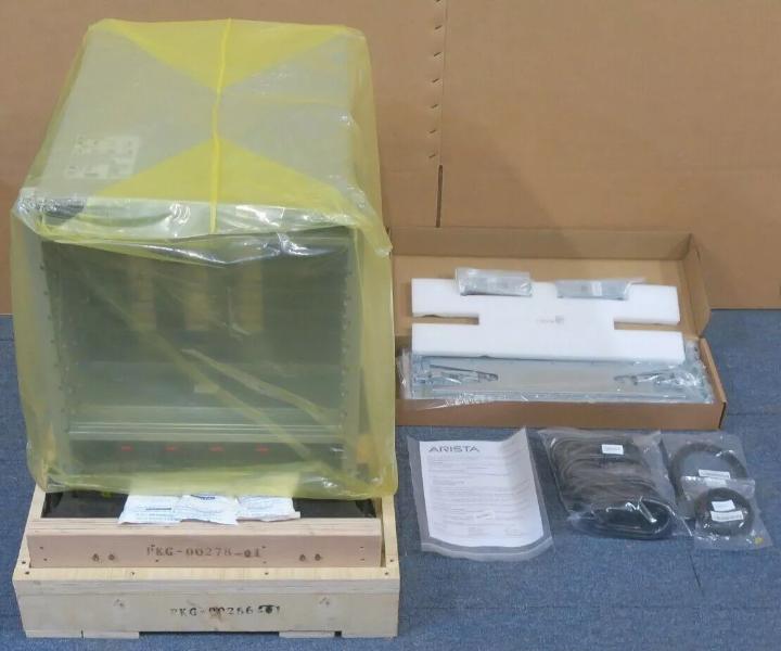 DCS-7308 8-Slot PWR-3KT-AC-RED