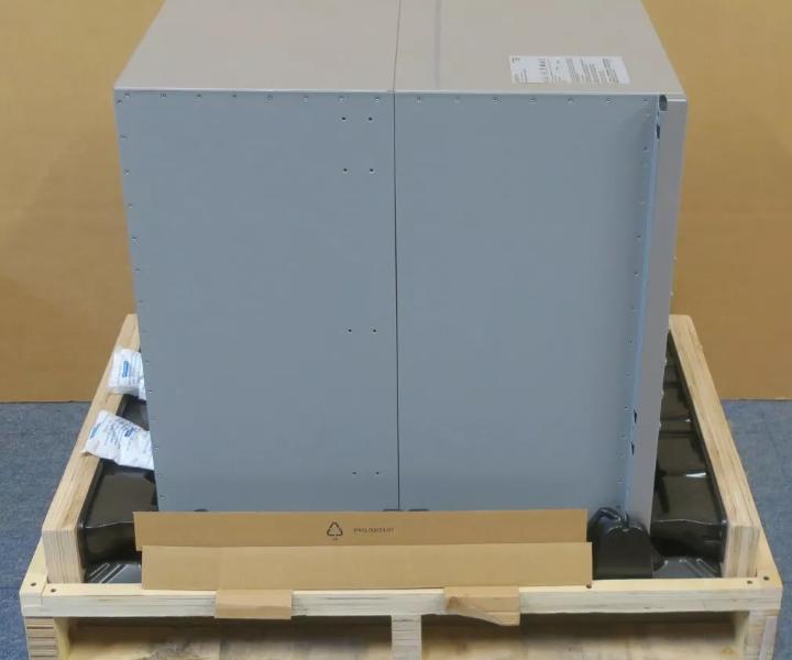 DCS-7308 8-Slot PWR-3KT-AC-RED
