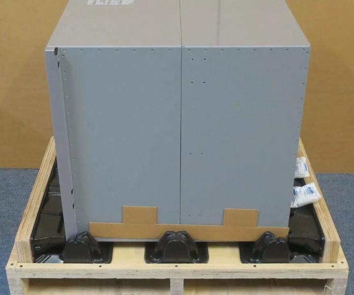 DCS-7308 8-Slot PWR-3KT-AC-RED
