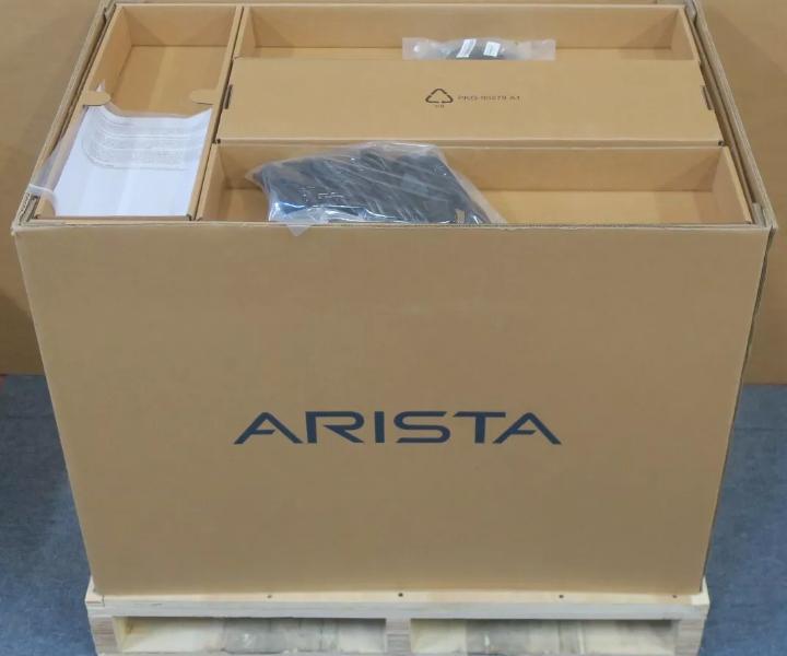 DCS-7308 8-Slot EM-7300X-32Q-LC EM-7300-SUP