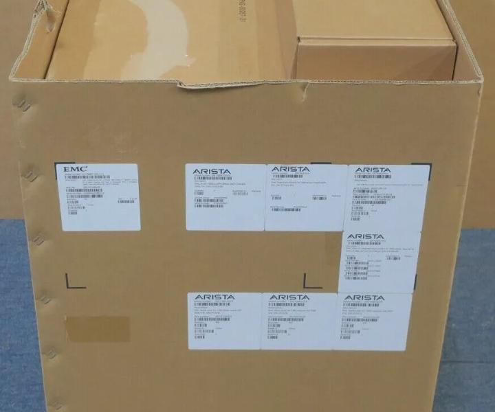 DCS-7308 8-Slot EM-7300X-32Q-LC EM-7300-SUP
