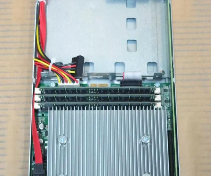 DB-12 LC5518 73GHz 12GB