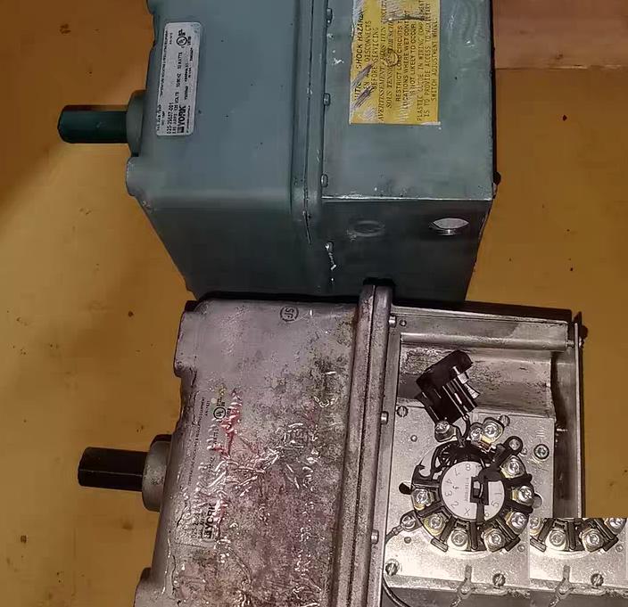 025-29657-001 120V 0 95A 50W