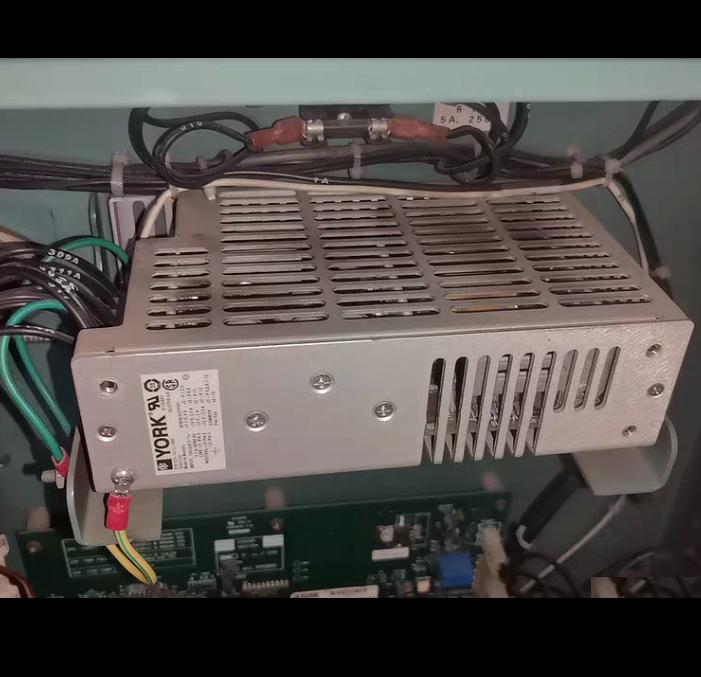 025-34111-000 100-240V 50 60Hz 5 1V 8A 24V 2 5A 12V 1A 12V 2 5A 12V 2 5A