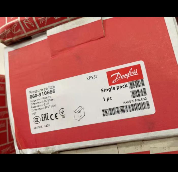 060-310666 KPS37 0-16bar G1 4 SPDT gold IP67