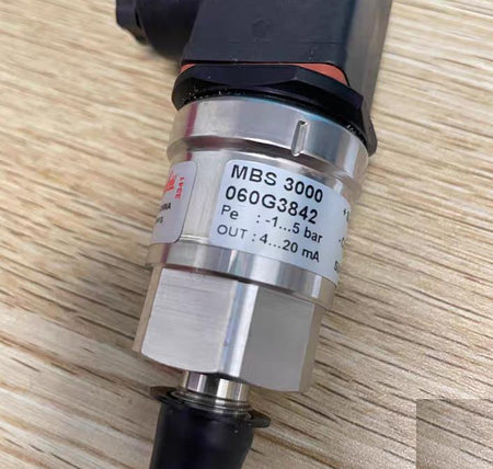 060G3842