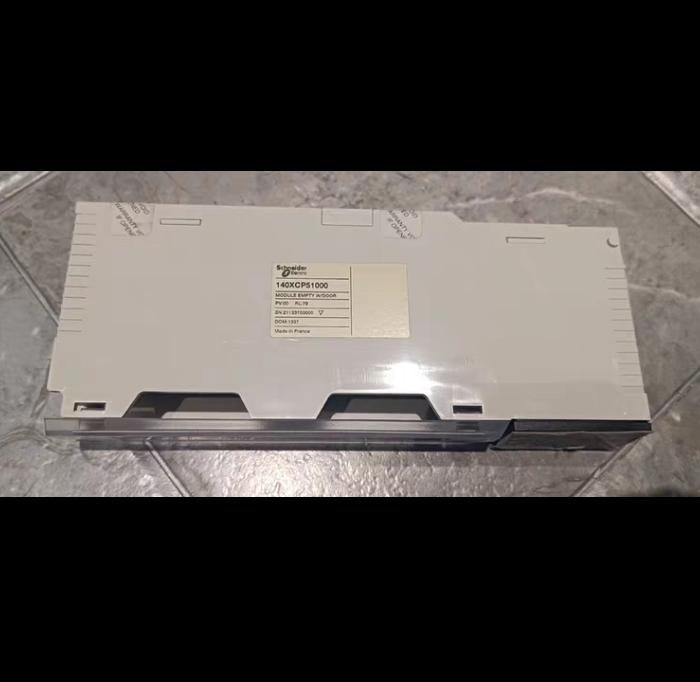 140PLC 140XCP51000 5 100