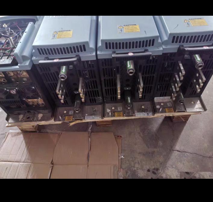 16 LCX9000 2 4 160 662
