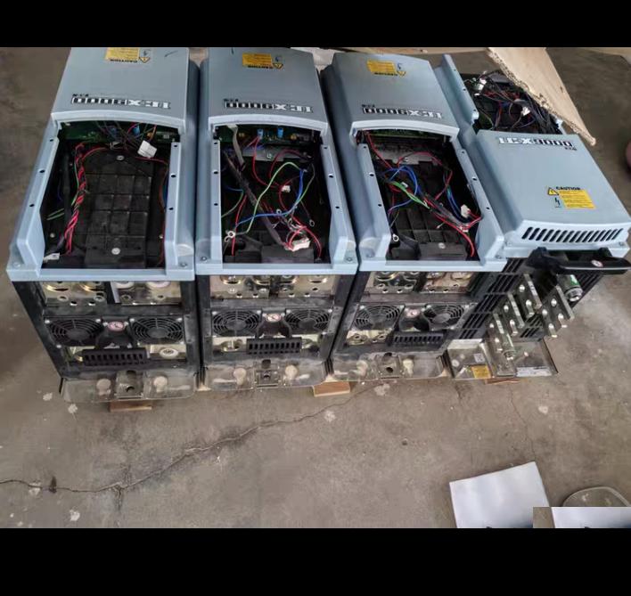 16 LCX9000 2 4 160 662
