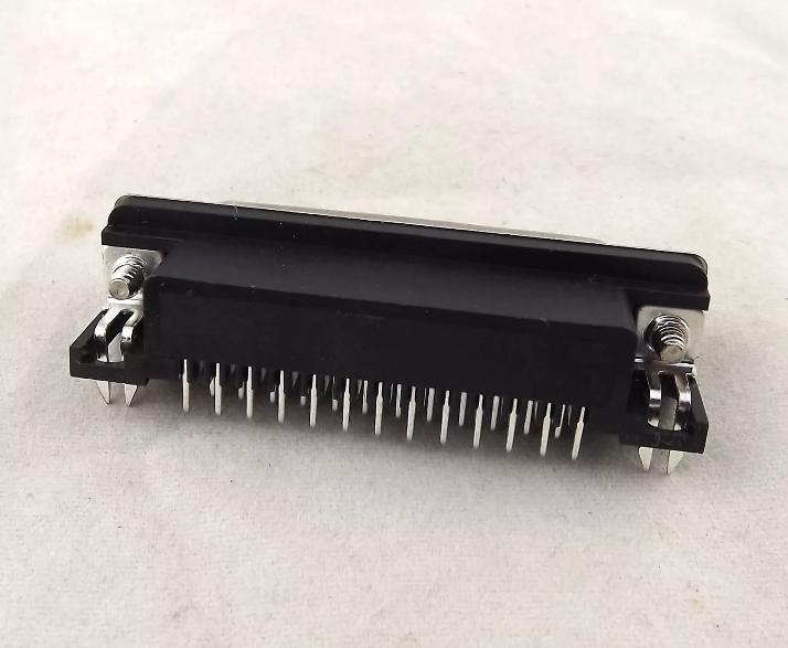 D-SUB DB25