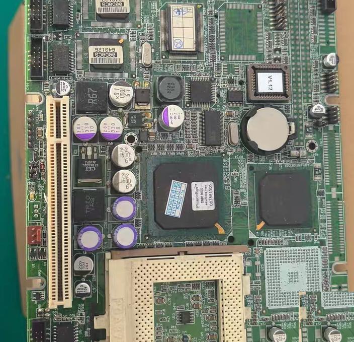 2 PCM-9576F NOVA-945GSE-N270-R20 ADVANTECH