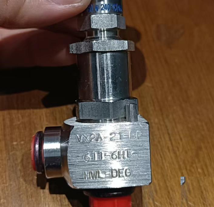 2 Sabre VX2A-21-BP-611-6HT-HWL-DEG 1 Stanhope-Seta 21560-301 BP ET22C 1 260