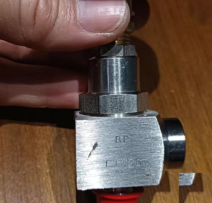 2 Sabre VX2A-21-BP-611-6HT-HWL-DEG 1 Stanhope-Seta 21560-301 BP ET22C 1 260
