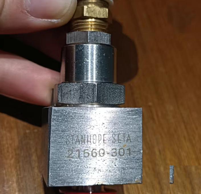 2 Sabre VX2A-21-BP-611-6HT-HWL-DEG 1 Stanhope-Seta 21560-301 BP ET22C 1 260