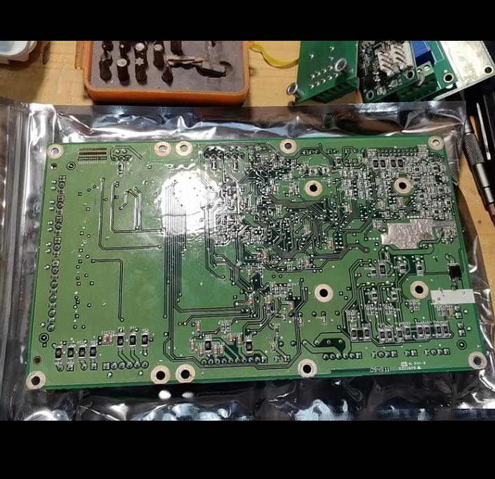 32GB500382CEBD430403-11-RCCEPL130403-11-02-RC