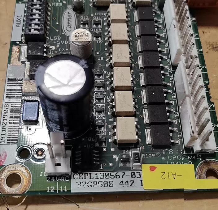 32GB500442EECEPL130567-03-R
