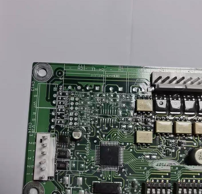 32GB 500 432 EE CEPL130568-02