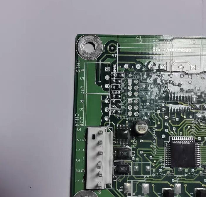 32GB 500 432 EE CEPL130568-02