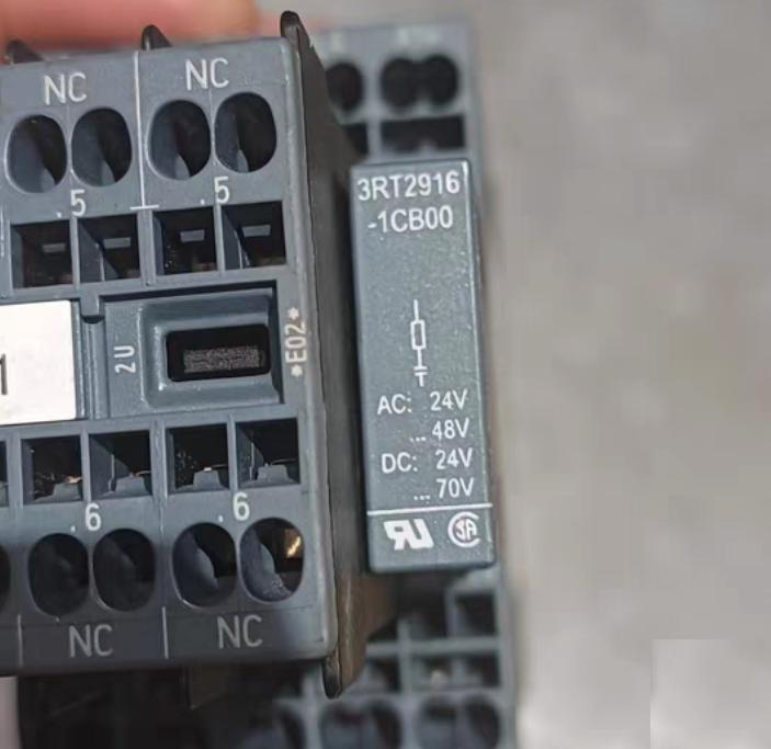 3RT2316-2BB40 Dc24v 1 3RH2911-2FC22 1 3RT2916-1CB00 12 150