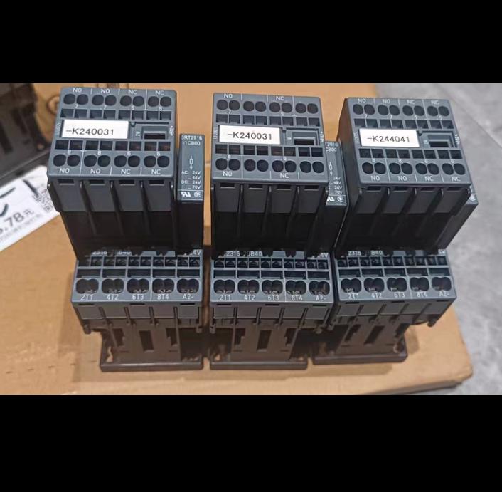 3RT2316-2BB40 Dc24v 1 3RH2911-2FC22 1 3RT2916-1CB00 12 150