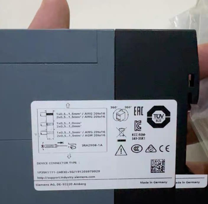 3SK1111-2AB30 AC DC 24V 0 85-1 1V AC 1 2V DC 5A