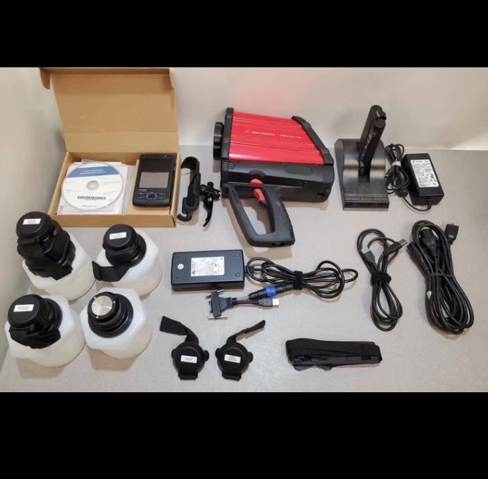 4100 ExoScan FTIR