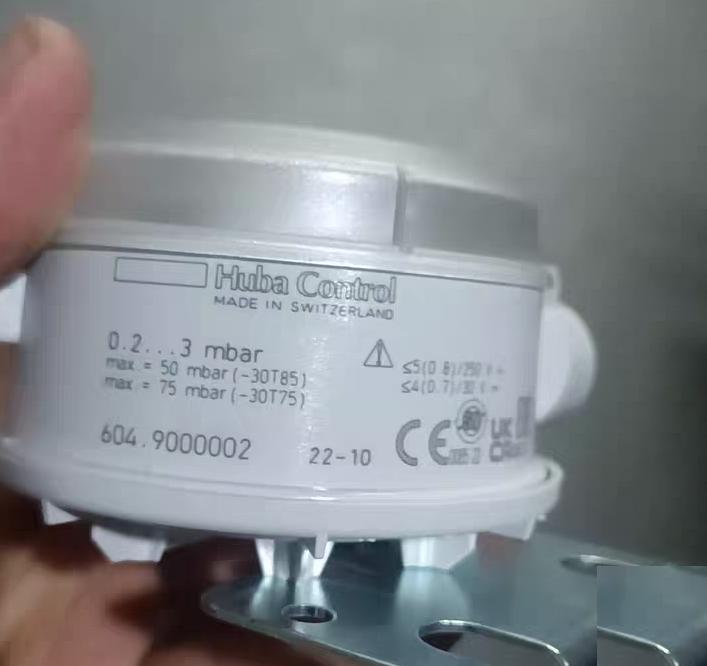 63 Huba Control 604 9000002 0 2-3 mbar 50 mbar -30T85 75 mbar -30T75 Huba Control 604 9000002 0 2-3 mbar 50 mbar -30T85 75 mbar -30T75