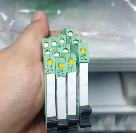 74 PHOENIX CONTACT PLC-BSC-24DC 21 24V 250VAC 6A PHOENIX CONTACT PLC-BSC-24DC 21 24V 250VAC 6A