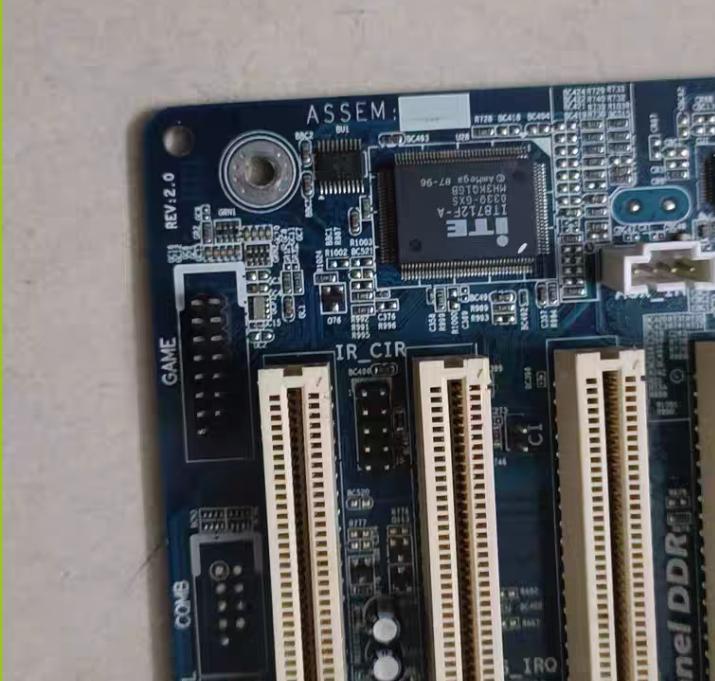 865 GA 8IPE1000 PRO REV 2 0