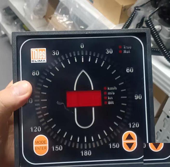 86 Thies CLIMA 4 3251 00 000 LCD km h m s kn Bft Thies CLIMA 4 3251 00 000 LCD km h m s kn Bft