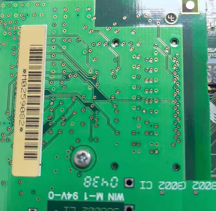 915004 L1 915004 CI 915004 CM 700MHz CPU Award Modular BIOS MAT915 4 51 04 B02CPU PENTIUM III 700MHz 18560K 262144K OK