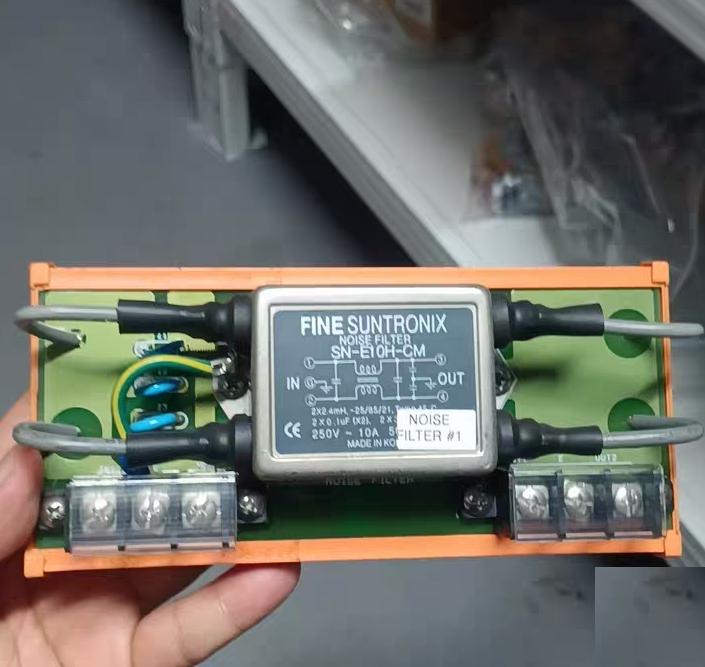 96 FINE SUNTRONIX SN-E10H-CM 250V 10A CE FINE SUNTRONIX SN-E10H-CM 250V 10A CE