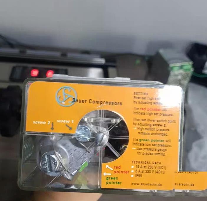 96 Sauer Compressors FF4-32 GL DAH 2-32bar 230V AC1 GL Sauer Compressors FF4-32 GL DAH 2-32bar 230V AC1 GL