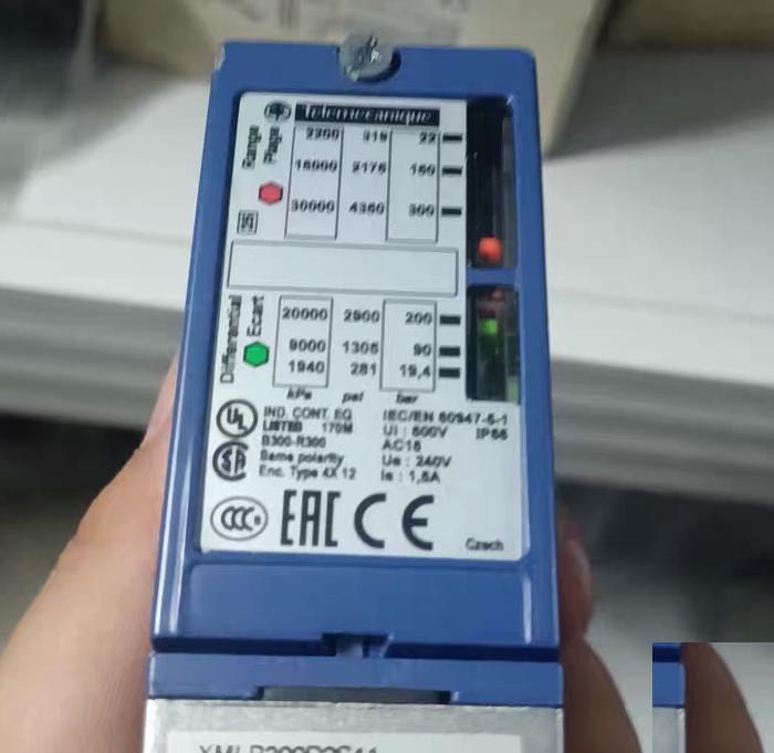 97 XMLB300D2S11 240V 1 5A CE XMLB300D2S11 240V 1 5A CE XMLB300D2S11