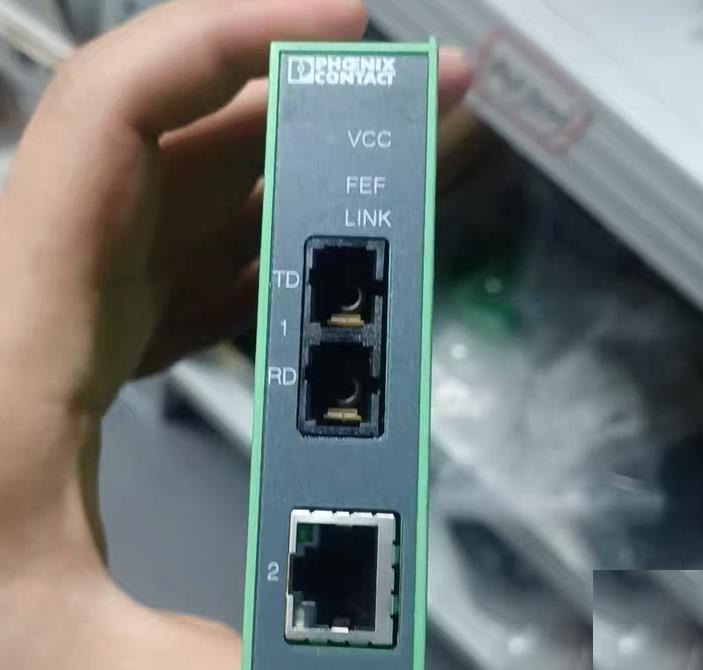 98 FL MC EF 1300 MM SC 2902853 10 100BASE-T FO 18-30VDC -40-65℃ FL MC EF 1300 MM SC 2902853 10 100BASE-T FO 18-30VDC -40-65℃