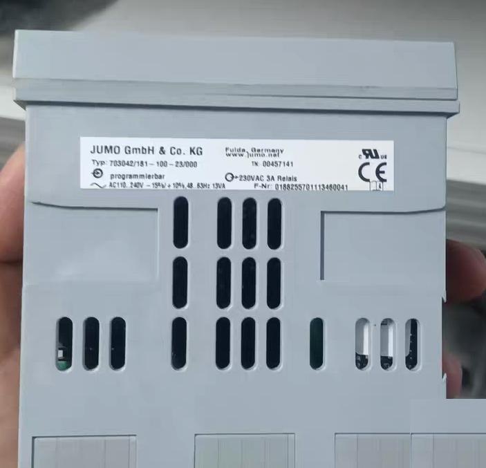 98 JUMO dTRON 308 703042 181-100-23 000 LCD 4 AC110-240V JUMO dTRON 308 703042 181-100-23 000 LCD 4 AC110-240V