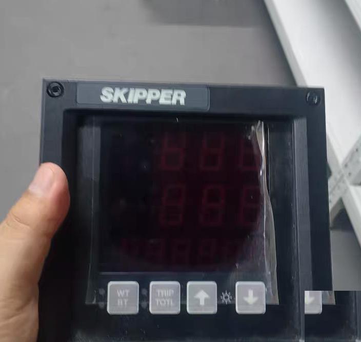 98 SKIPPER IR300 SPEED LCD 20-32VDC NMEA 0183 SKIPPER IR300 SPEED LCD 20-32VDC NMEA 0183 WT BT TRIP TOTL