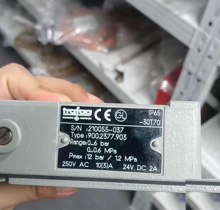 98 Trafag 900 2377 903 0-0 6bar 12bar IP65 Trafag 900 2377 903 0-0 6bar 12bar IP65