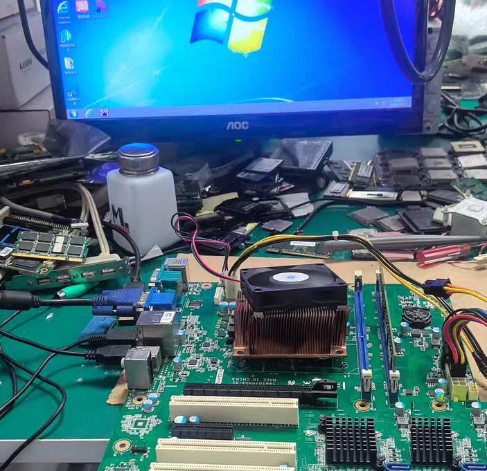 99 AIMB-705VG 6 7 i3 i5 i7 CPU DDR4 16G 5 PCI AIMB-705VG 6 7 i3 i5 i7 CPU DDR4 16G 5 PCI