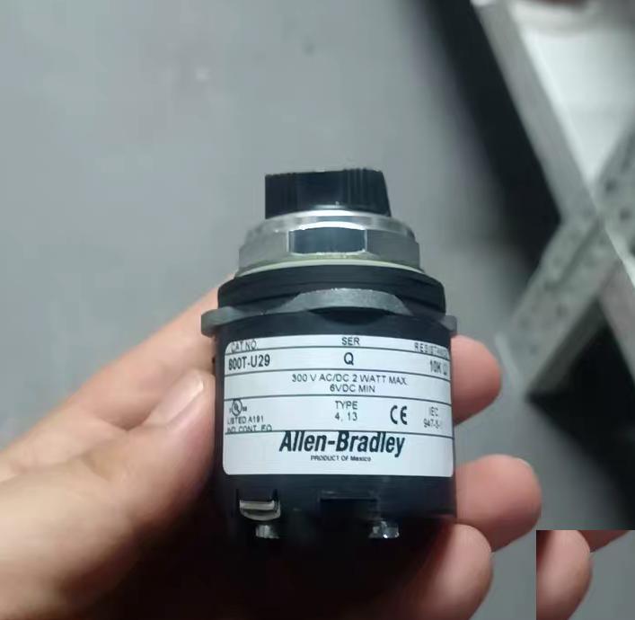 99 Allen-Bradley 800T-U29 10KΩ 300V AC DC 2W Allen-Bradley 800T-U29 10KΩ 300V AC DC 2W