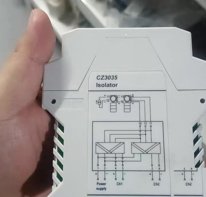 99 CZ3035 4-20mA 4-20mA 17 5-25V PWR CZ3035 4-20mA 4-20mA 17 5-25V PWR