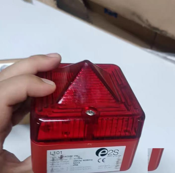 99 E2S L101AC230YW CE 230Vac 50 60Hz 60mA IP55 E2S L101AC230YW CE 230Vac 50 60Hz 60mA IP55